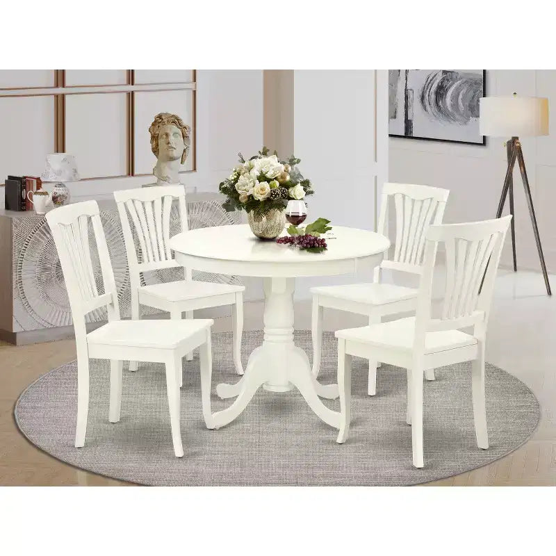 HomeStock Belmont, ensemble de 5 pièces : table ronde de 91 cm et 4 chaises à lattes verticales, blanc lin