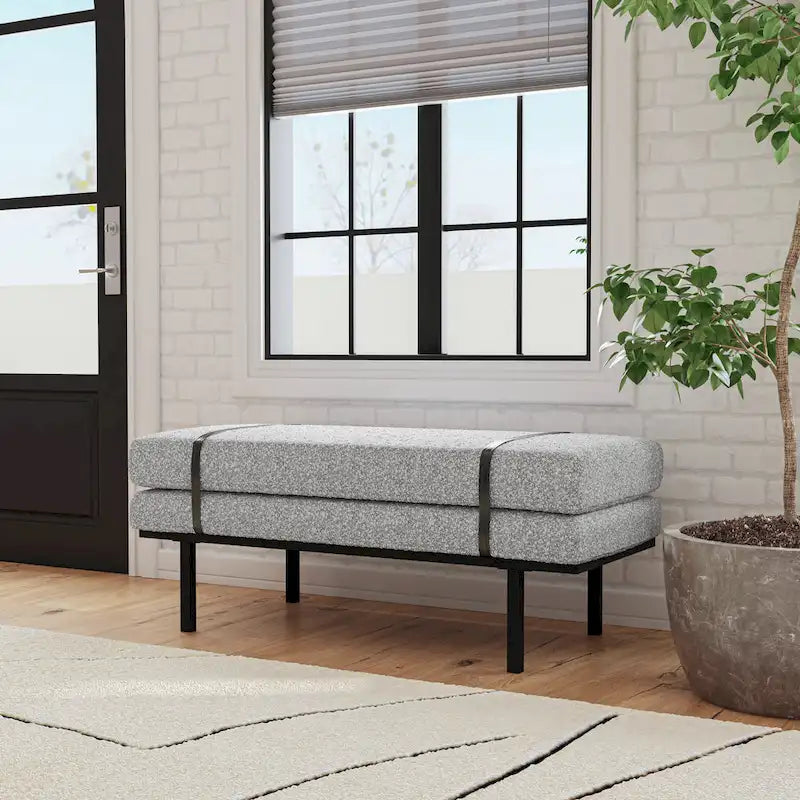 Banc rembourré avec base en métal - Boucle crème